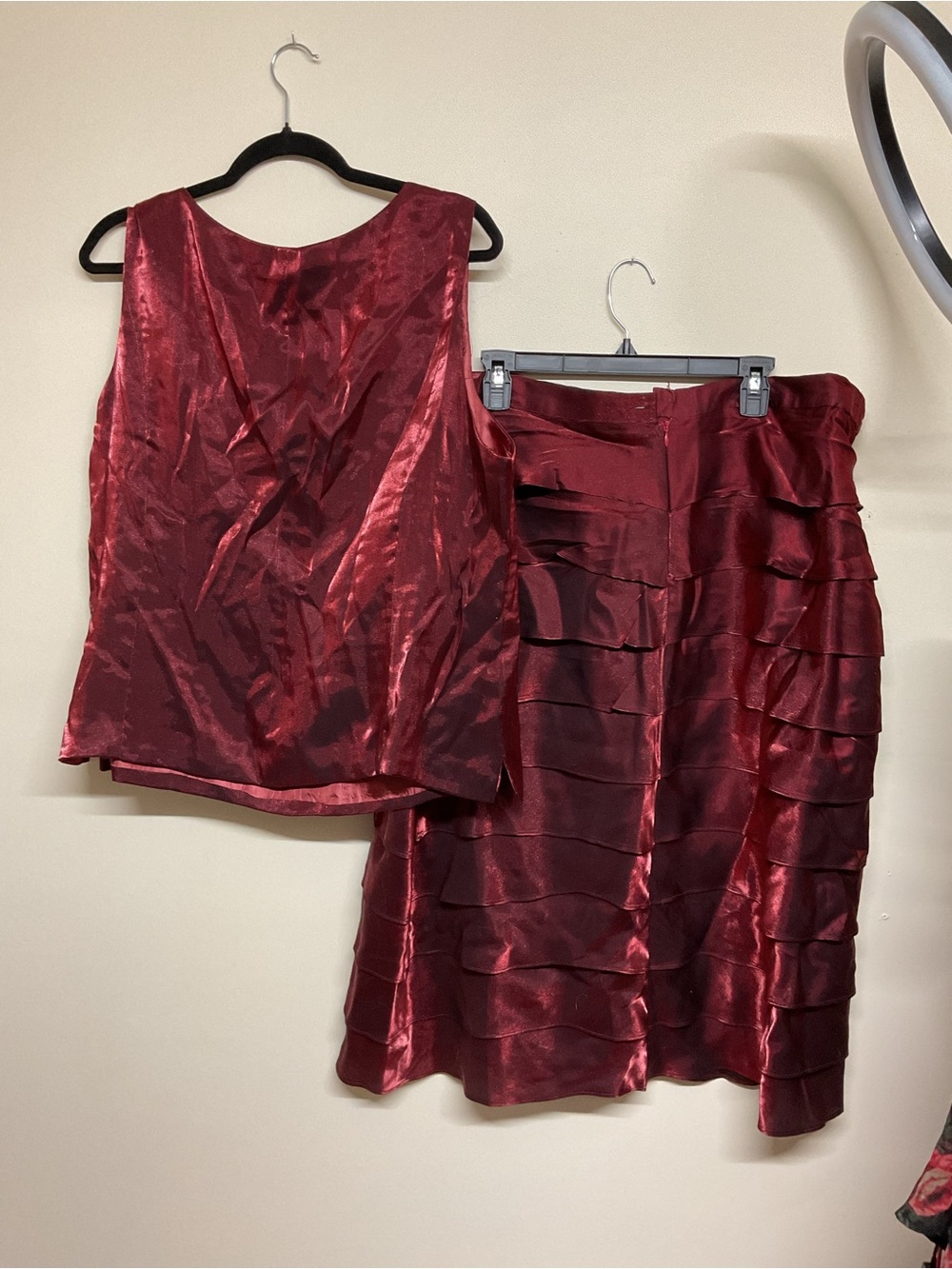 Moshita Elegant Sequin Burgundy Jacket, tank and Skirt Set - Picture 4 of 9